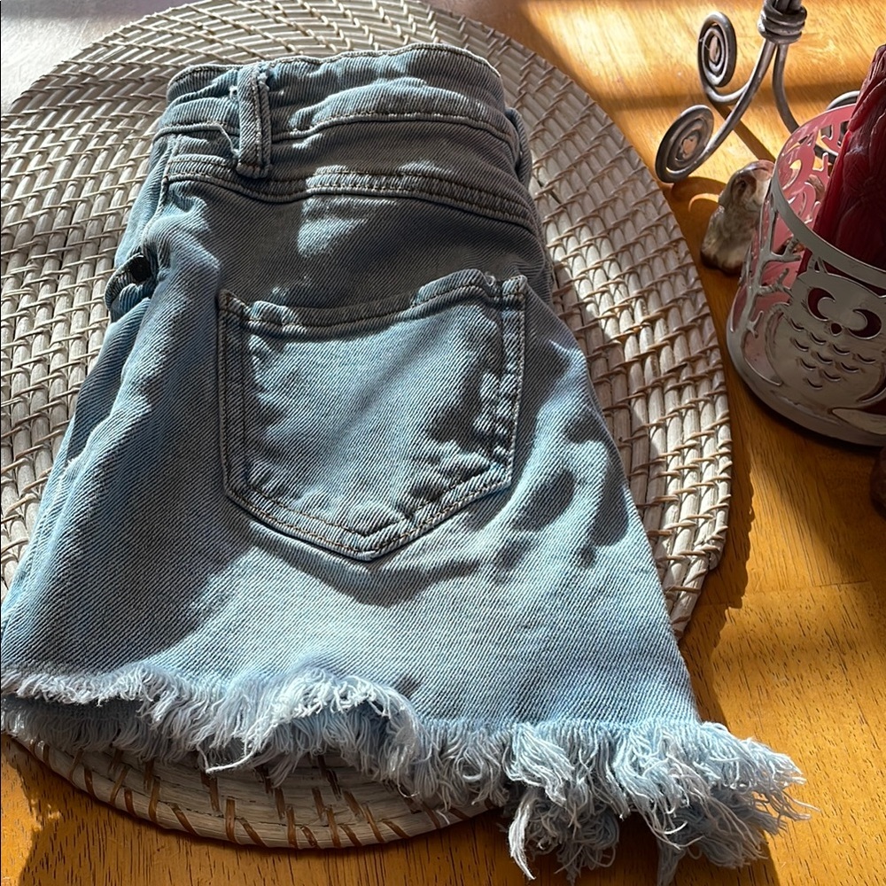 🌹SALE🌹Frayed Hem Denim Shorts